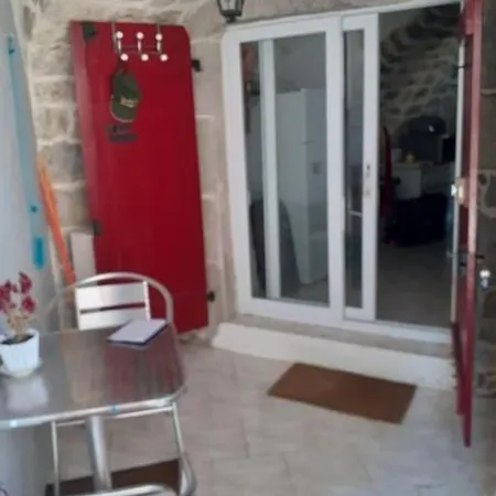 Studio Ideal Pour Vos Vacances Saint Alban Auriolles Extérieur photo